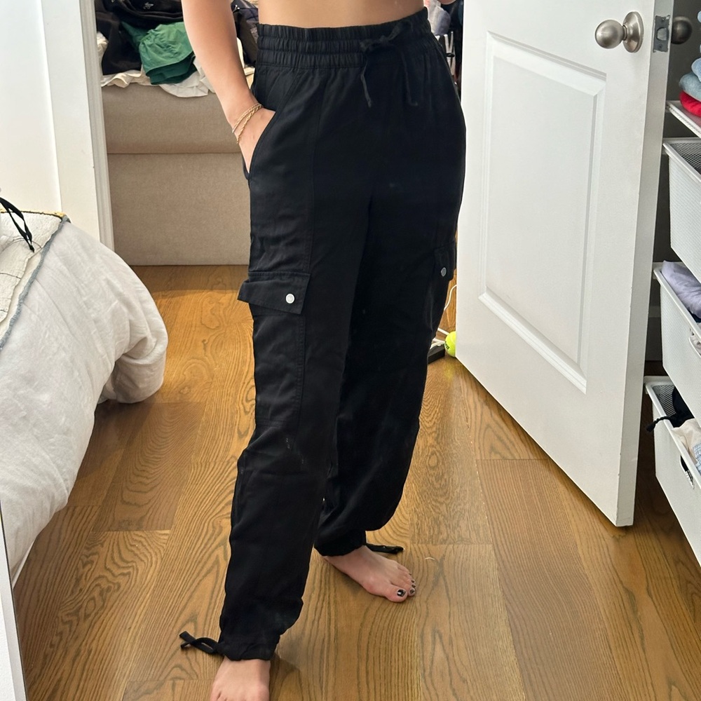 Athleta Black Celestia Cargo Pants